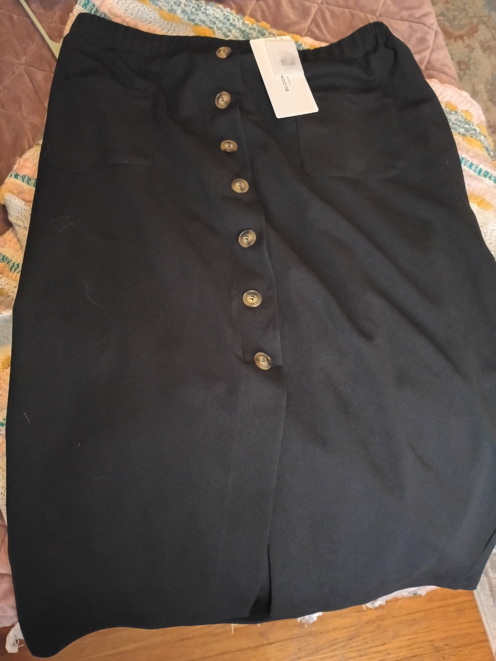 BloomChic Black Button-Front Skirt
